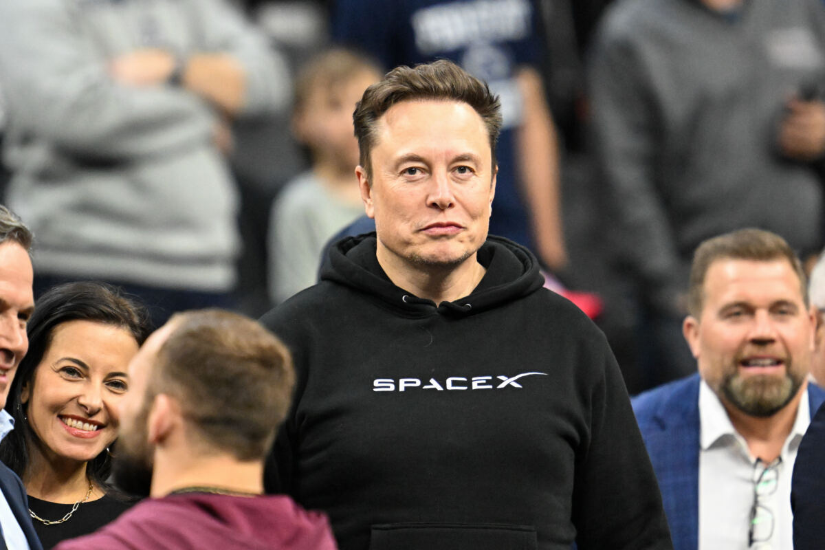 Elon Musk’s first wife claims he gaslit and belittled her during marriage: doc
