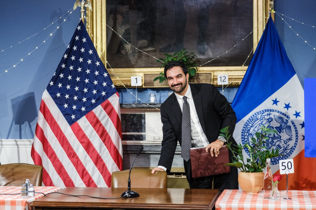 Mamdani signs law for year-round outdoor dining in NYC in social media-ready restaurant setting