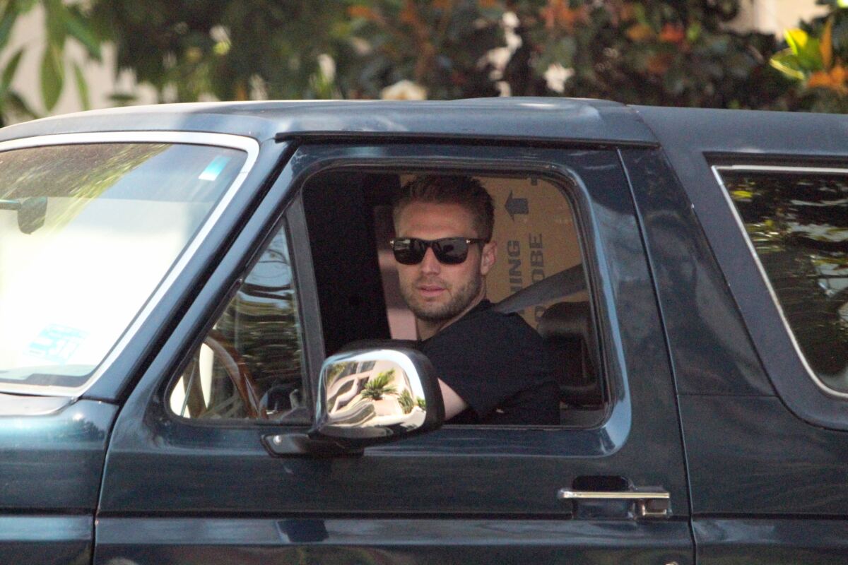 Hayden Panettiere’s ex Brian Hickerson spit at cops in wild video from 2025 arrest