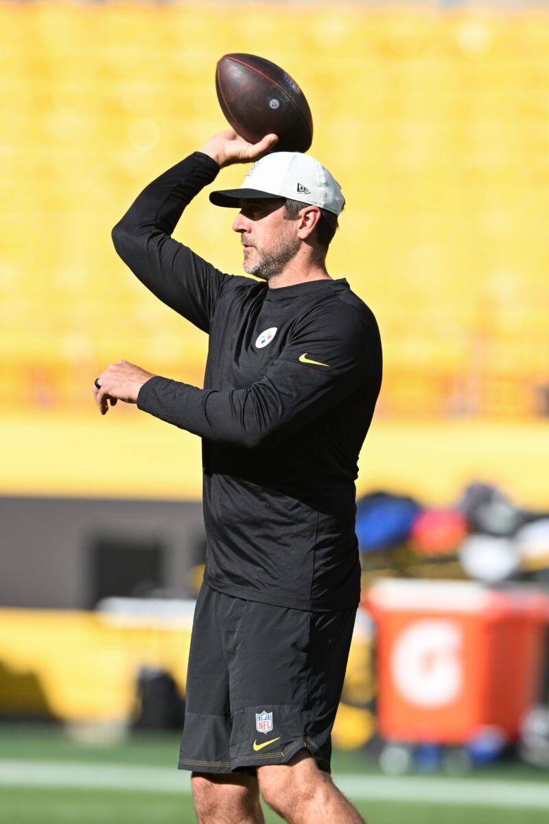 Aaron Rodgers’ retirement plans include time with his ‘pregnant wife’