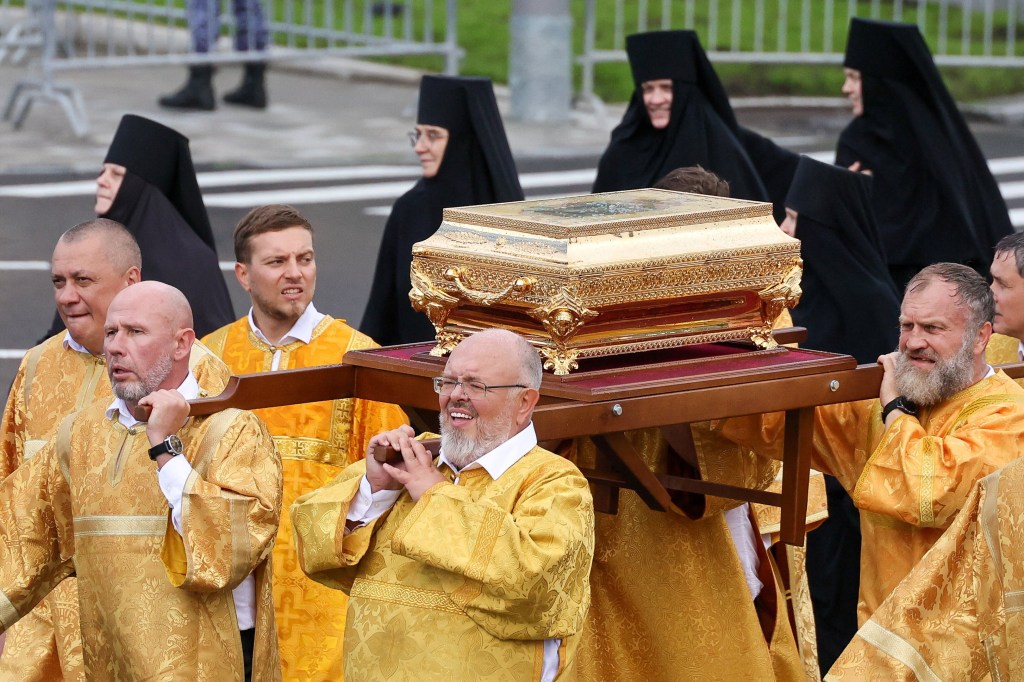 Russian troops gifted dead prince’s hand in bizarre bid to boost morale as Kremlin suffers mass casualities