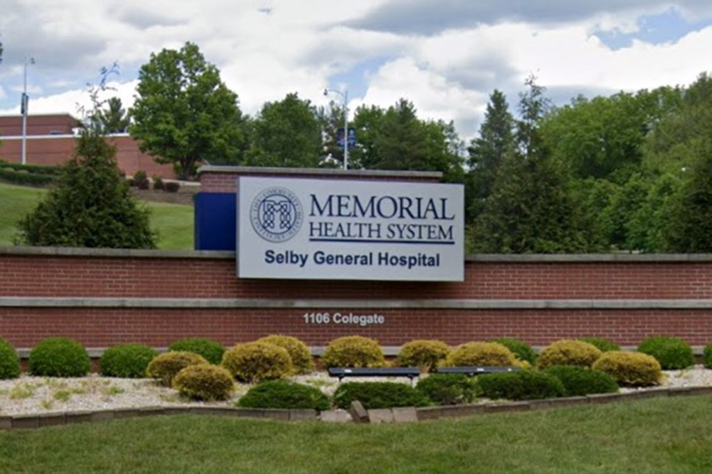 Cancer patient sues hospital after surgeon allegedly amputated wrong leg: ‘Defies explanation’
