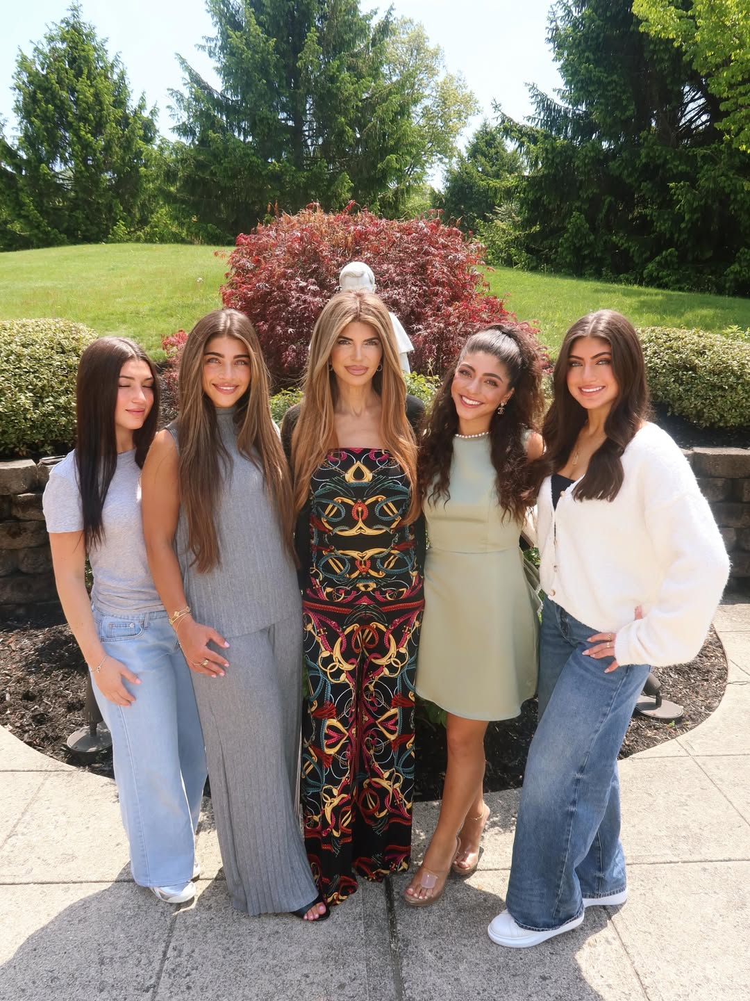 Milania Giudice gets in heated exchange with Teresa and Gia while surrounded by cops in since-deleted video