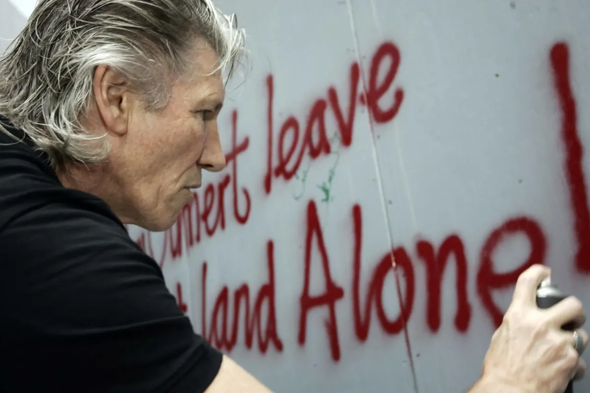 Pink Floyd's Roger Waters calls Ed Sheeran 'little p***k' in brutal video over dropping Macklemore