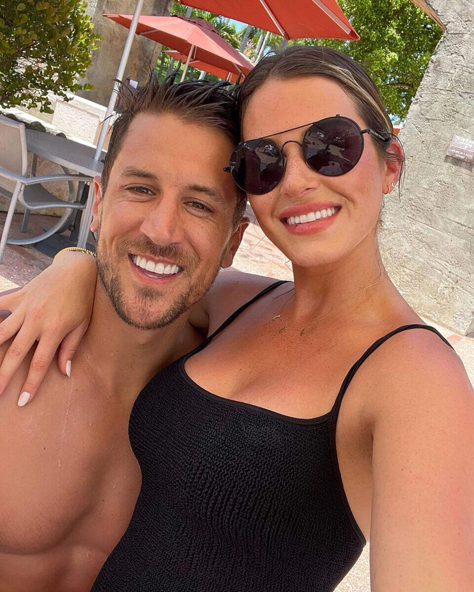 Aaron Rodgers makes shocking update about brother Jordan and family estrangement