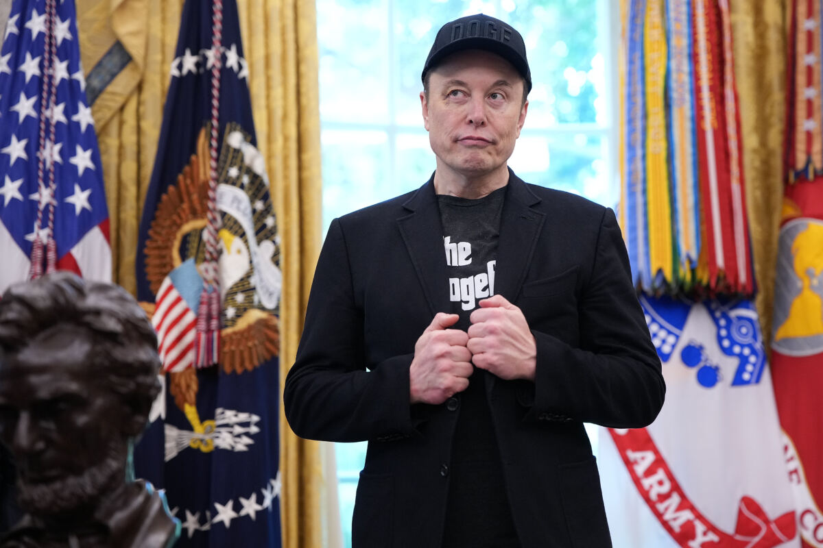 Elon Musk’s first wife claims he gaslit and belittled her during marriage: doc