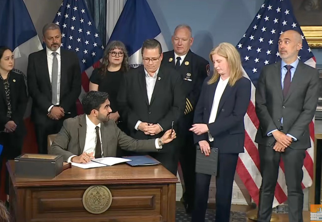 Exclusive | Mamdani hands symbolic 9/11 pen to lawyer who once represented al-Qaeda terrorist