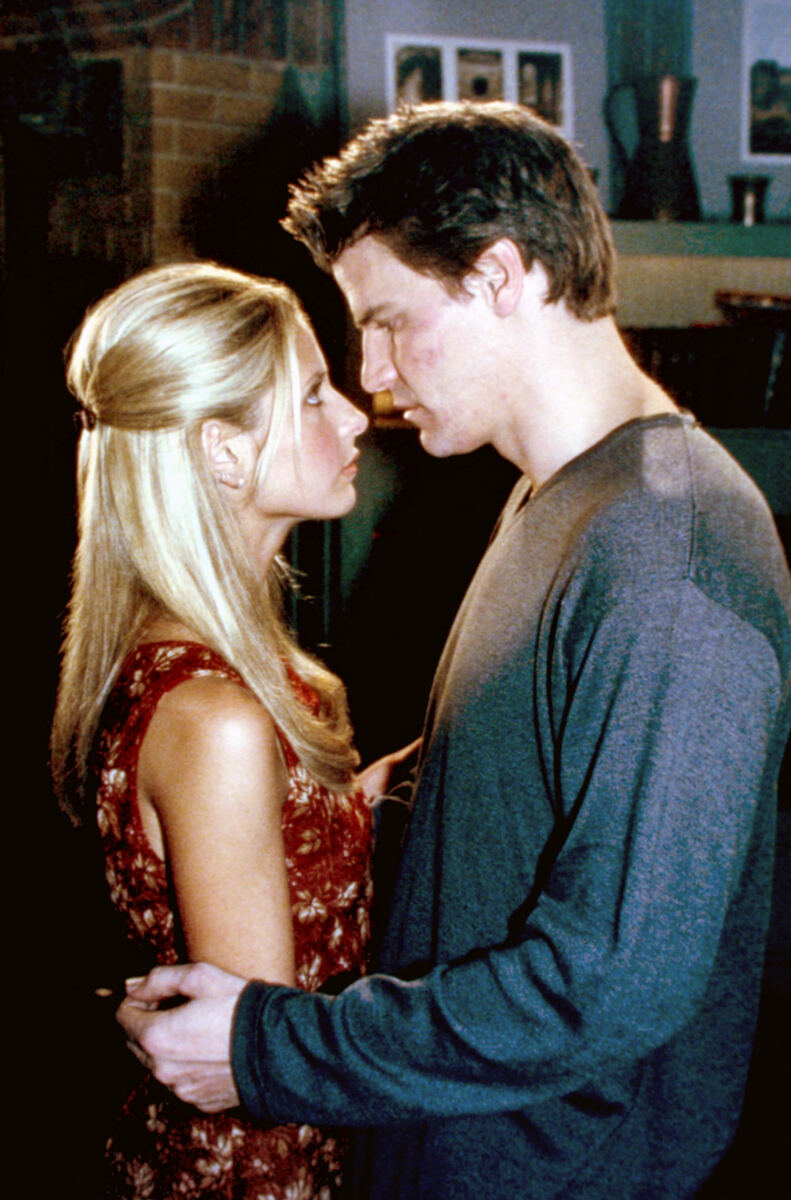 ‘Buffy the Vampire Slayer’ stars Sarah Michelle Gellar and David Boreanaz reunite at 2026 Emmys