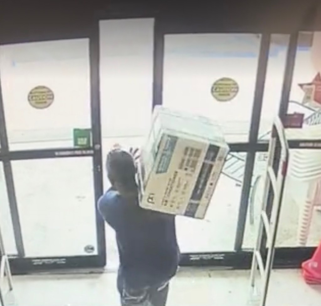 Incredible moment pregnant SoCal hardware store worker chases down air-conditioning thief and takes back unit