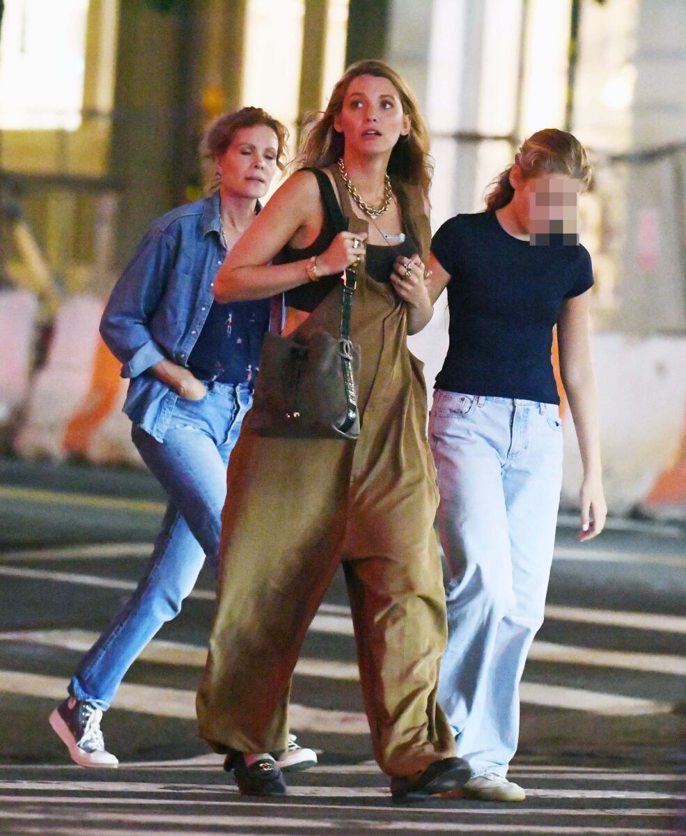 Blake Lively leans on Ryan Reynolds, family in first photos since disappointing legal blow