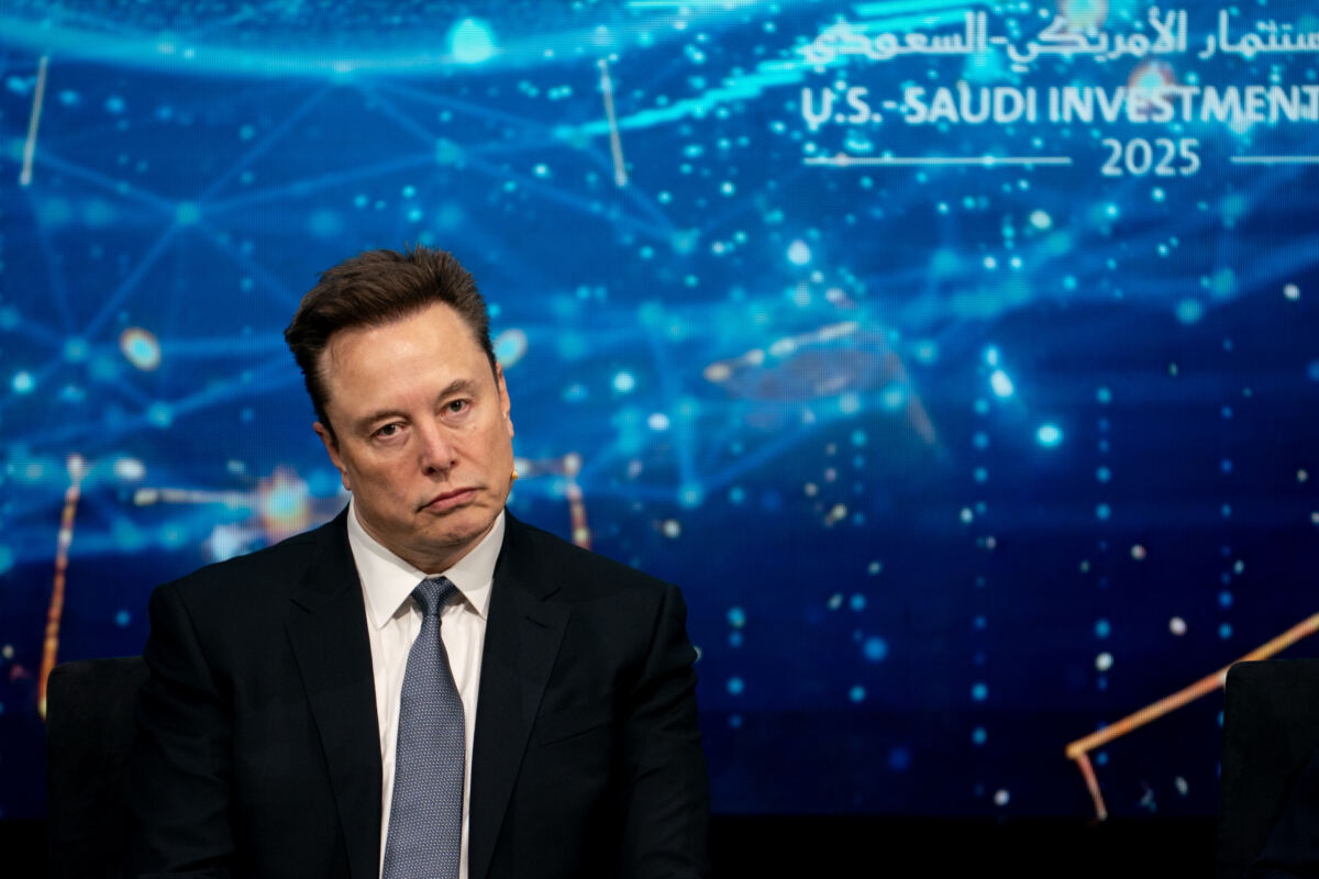 Elon Musk’s first wife claims he gaslit and belittled her during marriage: doc
