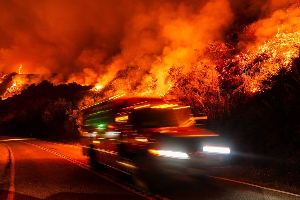 Plaskett Fire explodes to nearly 27,000 acres as fire officials issue alarming warning