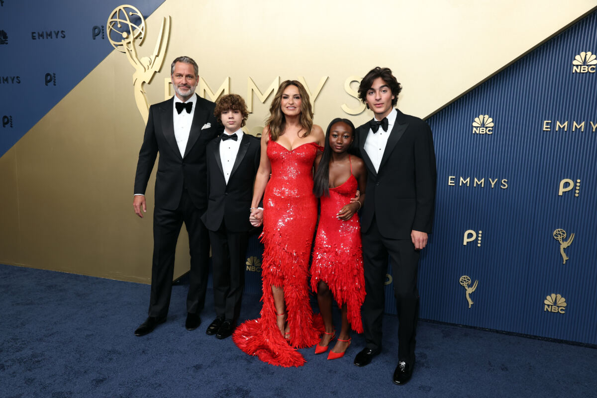 Mariska Hargitay and daughter match in Jayne Mansfield-inspired red sequins on the Emmys 2026 red carpet