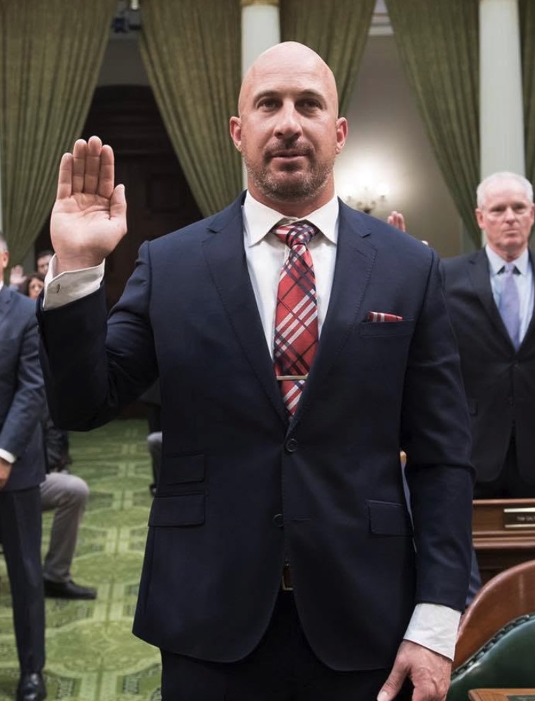 Disgraced California lawmaker caught making NFL bets in emails with dive bar