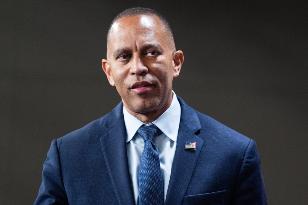 Palestinian journalist Rula Jebreal calls Hakeem Jeffries an ‘AIPAC monkey’ – claims she didn’t mean it in a ‘racist way’