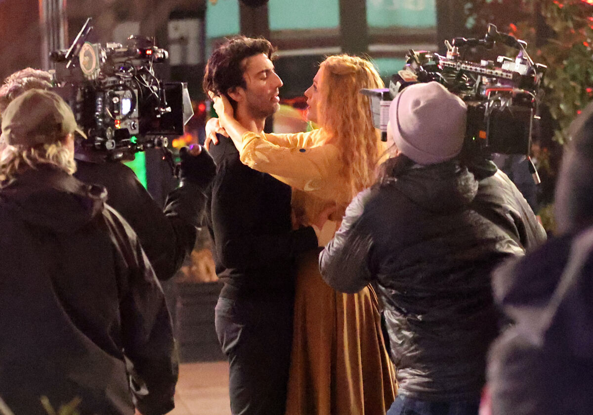 Blake Lively leans on Ryan Reynolds, family in first photos since disappointing legal blow