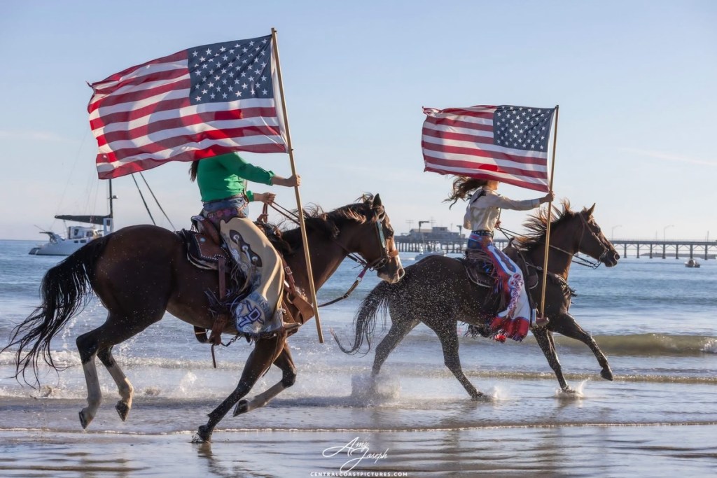 California town shuts down for incredible rodeo on the beach as thousands pack the sand