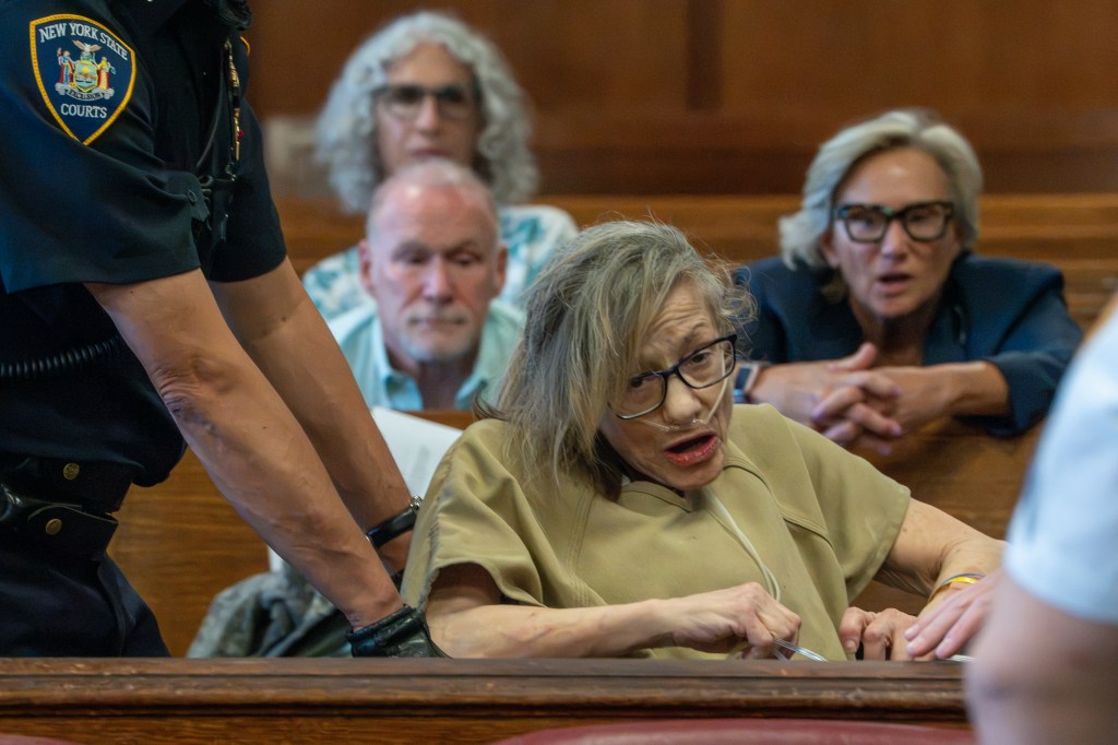 Ailing NYC woman who stabbed health aide wants out of Rikers — but prosecutors say attack was no accident