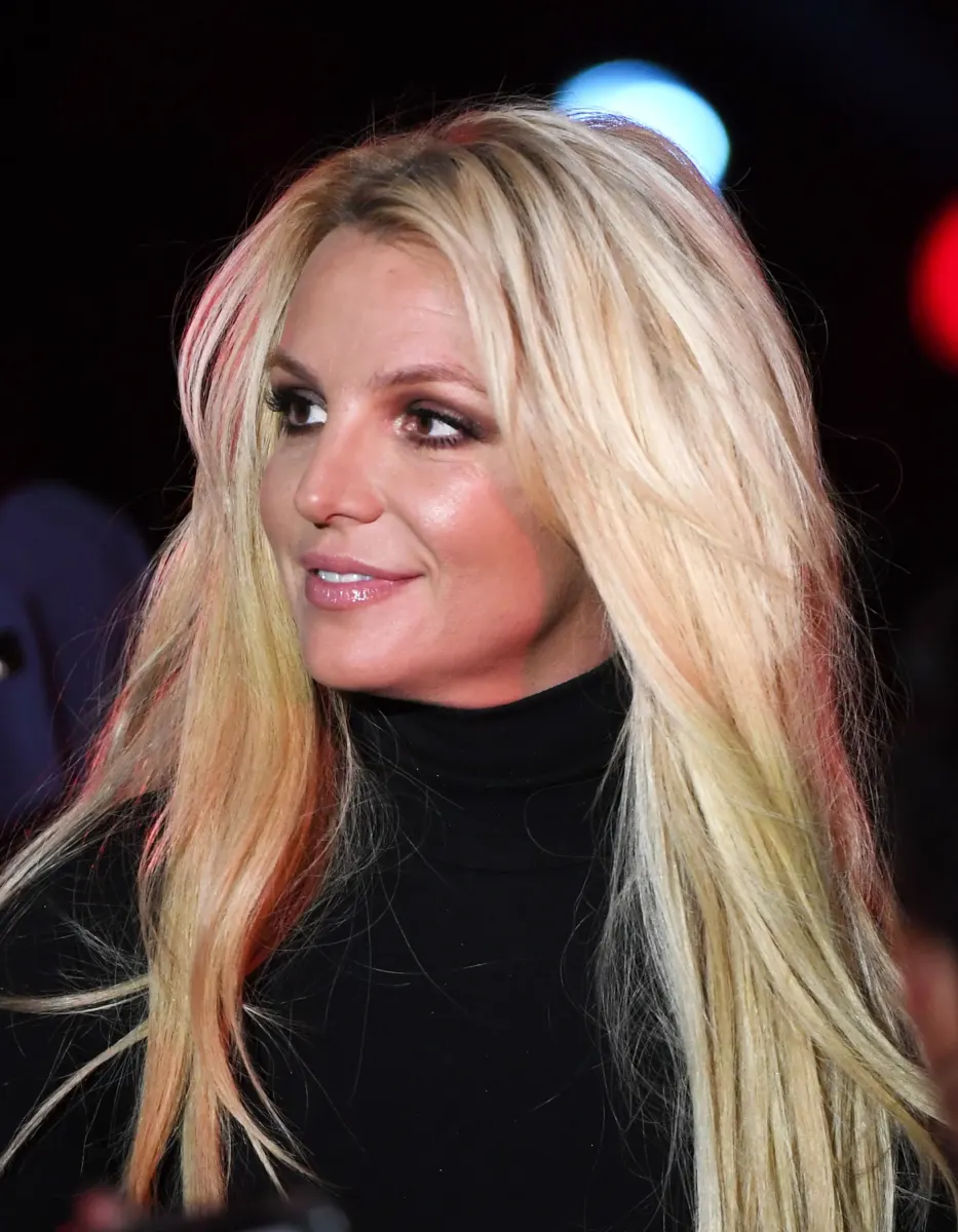 Britney Spears asks why ‘God took my father’s legs away’ in emotional post about conservatorship