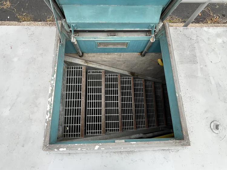 Californians flee for off-grid safe houses in Montana and Idaho with doomsday bunkers