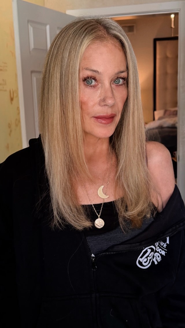 Christina Applegate seen for first time in new video since months-long MS hospitalization