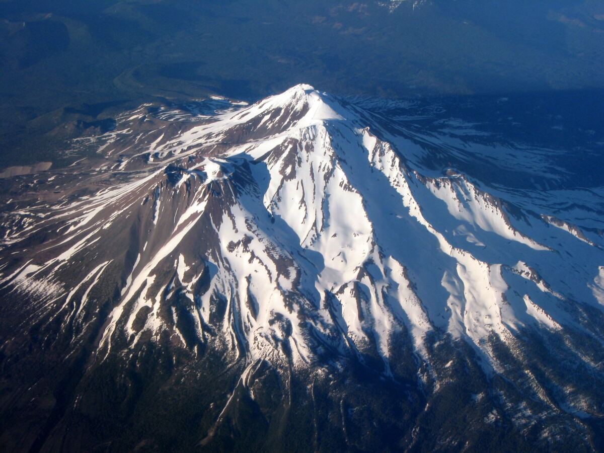 San Jose climber plummets 500ft down notorious Mount Shasta before crawling to remote cabin