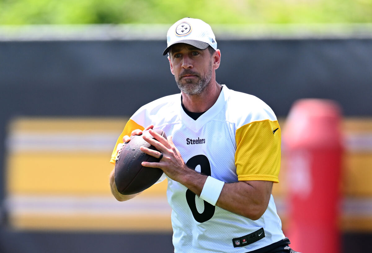 Aaron Rodgers’ retirement plans include time with his ‘pregnant wife’