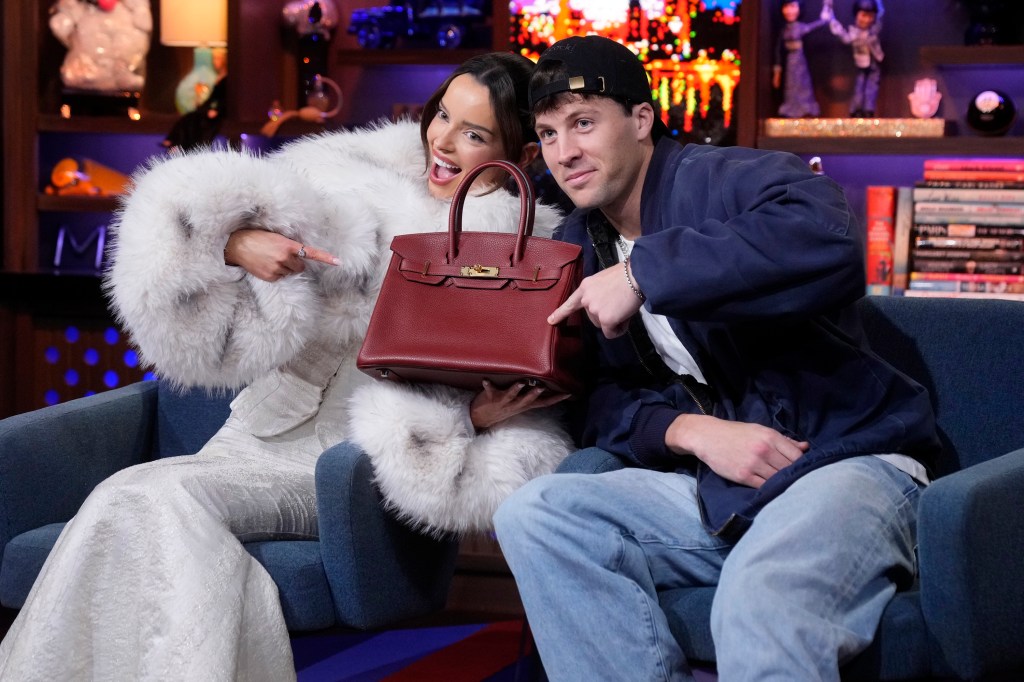 Maura Higgins’ Birkin from ‘Traitors’ co-star Rob Rausch steals the show at ‘DWTS’ — and fans are obsessed