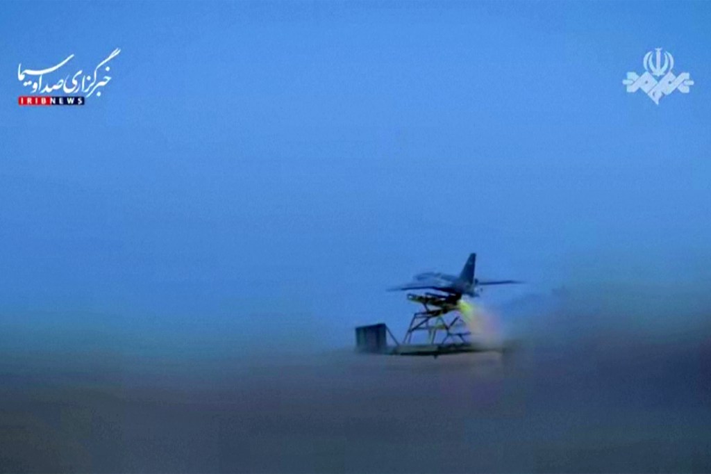 Tehran fires on Gulf neighbors after US renews Iran strikes