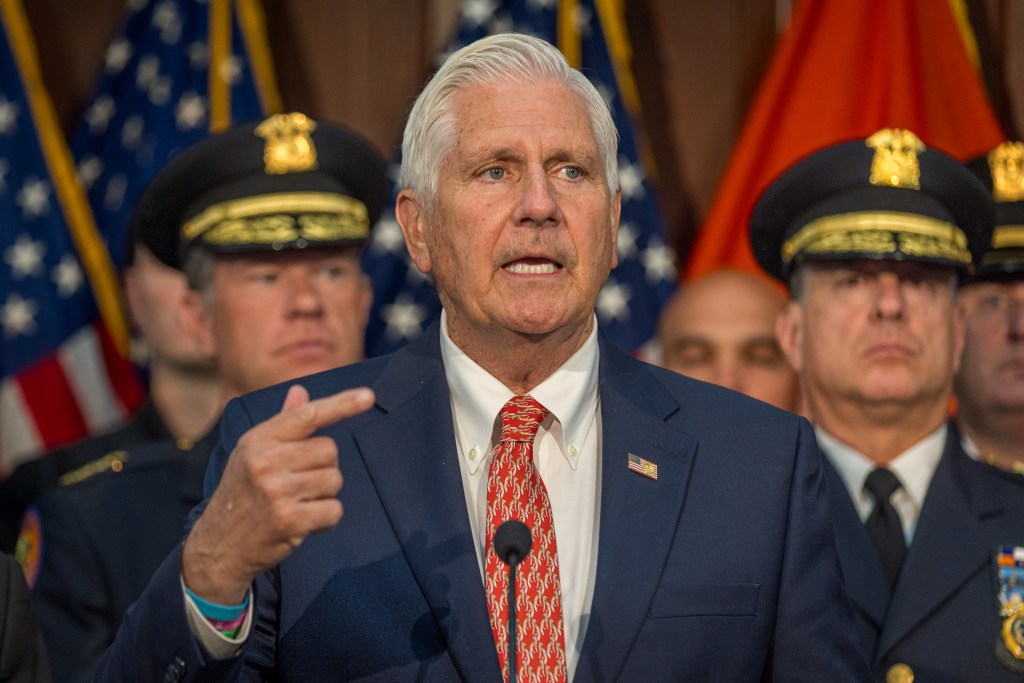 Exclusive | Bruce Blakeman poll claims he’s within 4 points of toppling Hochul in NY governor’s race