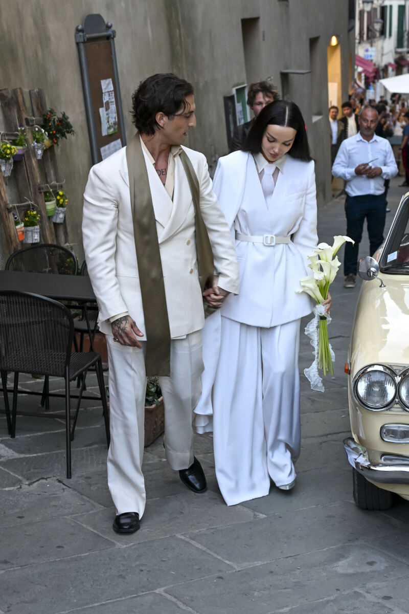 Dove Cameron marries Damiano David in Italian wedding