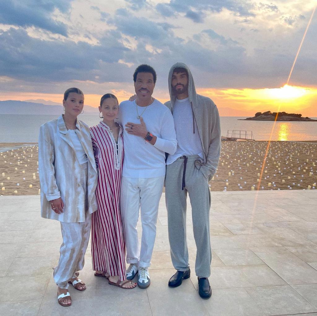 Lionel Richie’s ‘concerned’ kids urge dad to cut down on touring after third hospitalization