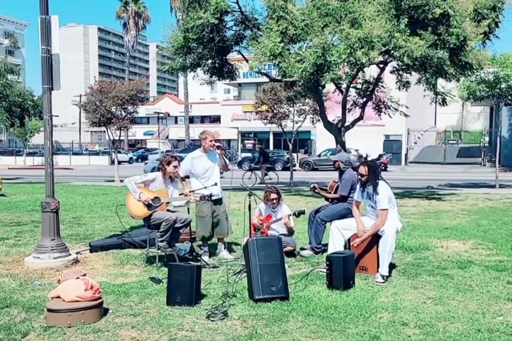 Justin Bieber stuns MacArthur Park onlookers with surprise concert