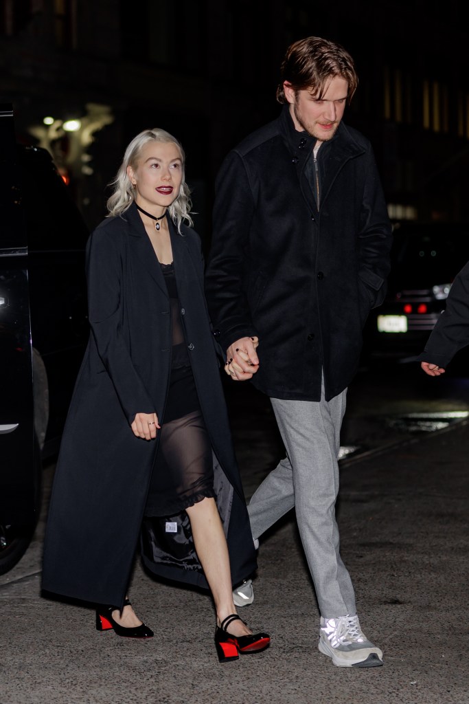 Phoebe Bridgers inks tattoo for boyfriend Bo Burnham