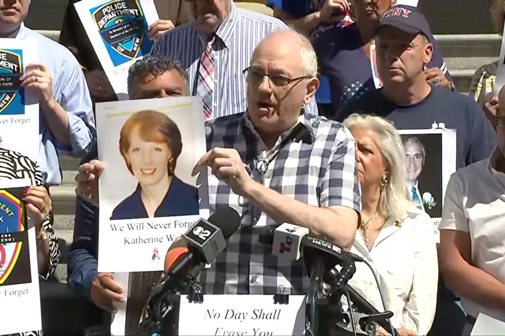 9/11 victim families deliver petition to Mamdani at City Hall asking him to stay away from memorial ceremonies: ‘Disrespectful’