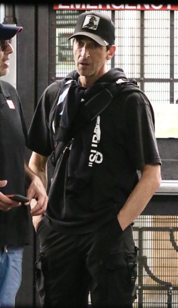 Hollywood A-lister goes incognito as he rides NYC subway