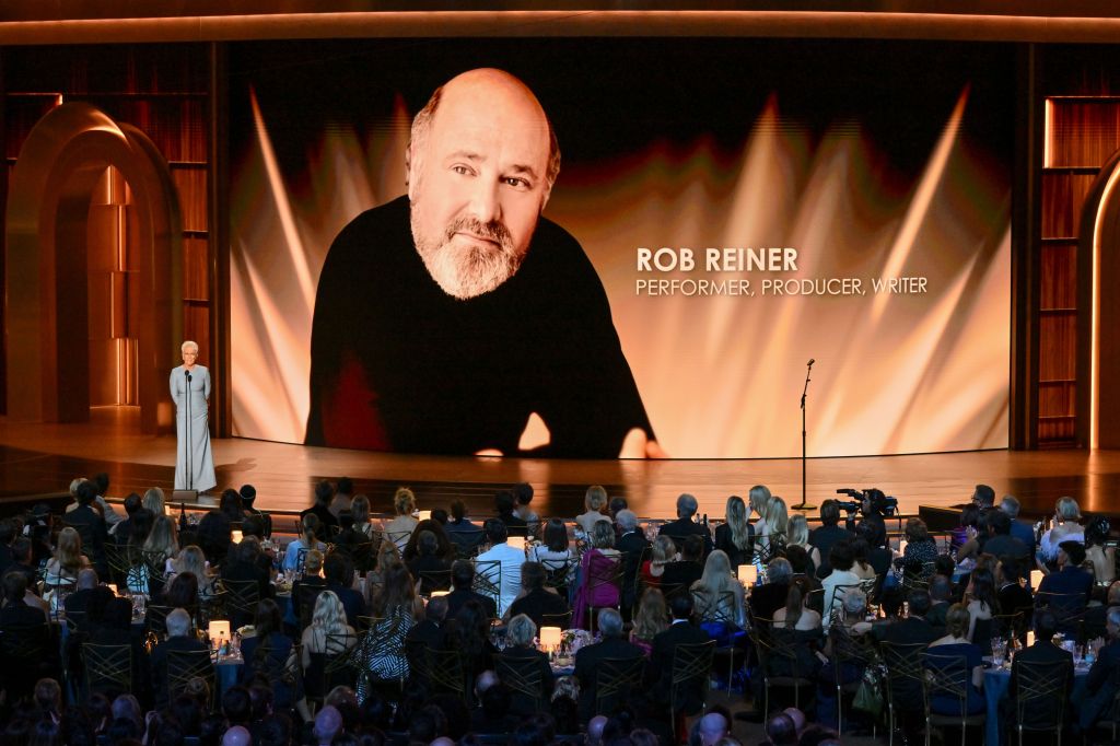 Jamie Lee Curtis breaks down in tears honoring Rob Reiner during Emmys 2026 in memoriam