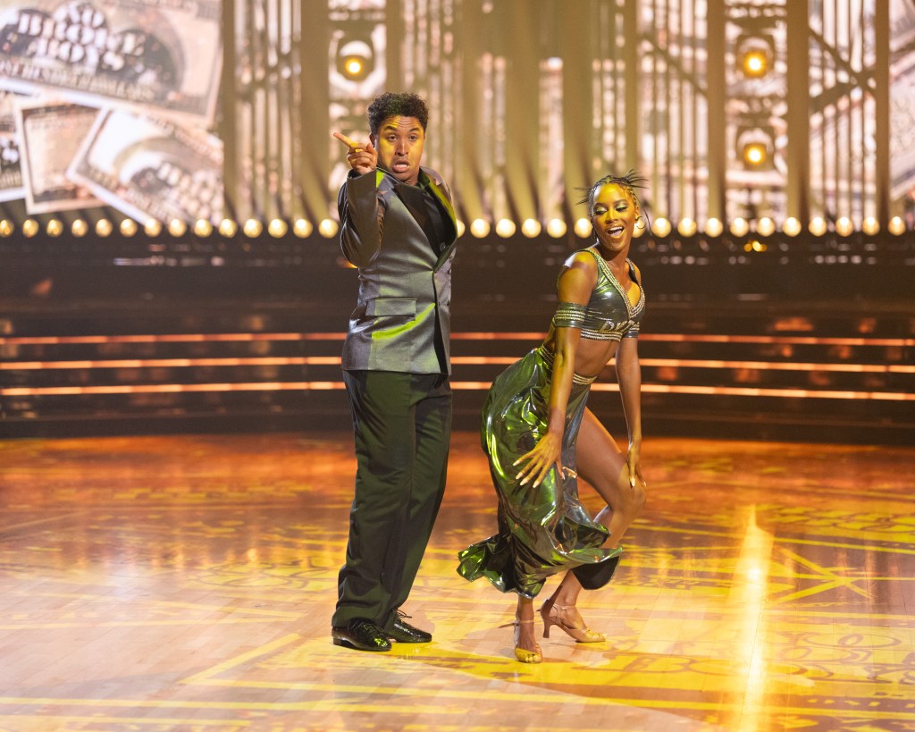 ‘Dancing With the Stars’ eliminates another couple during ‘Viral Hits Night’