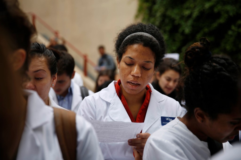 Top California medical school discriminated against white, Asian applicants: DOJ