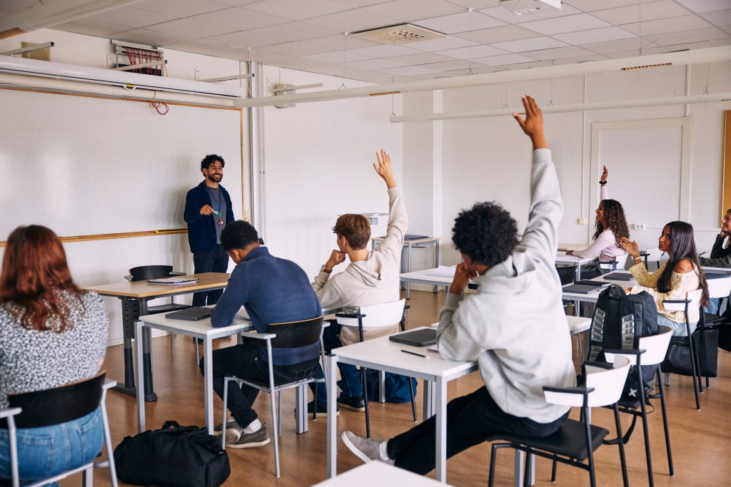 Major California school district faces catastrophe as over 1,000 students suddenly disappear
