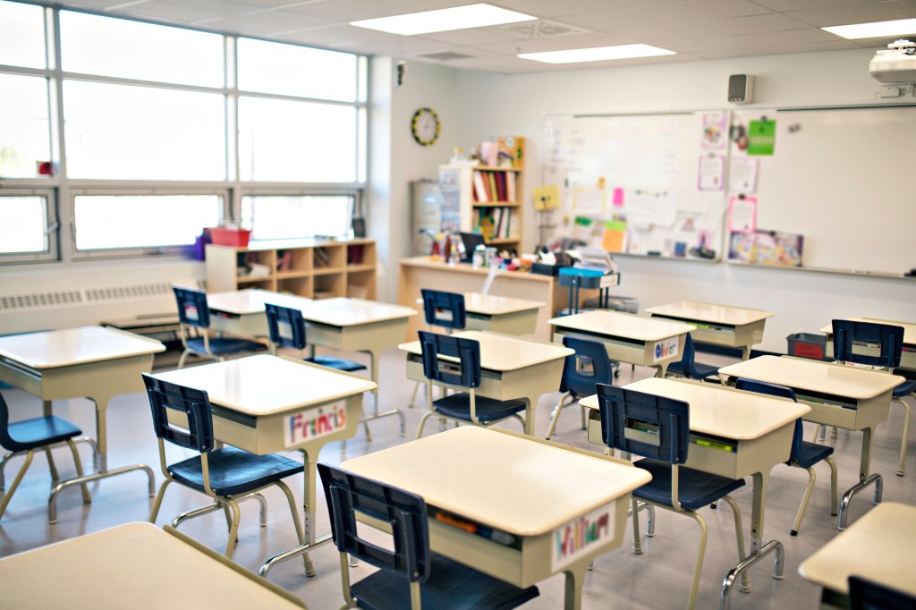 Substitute teacher loses job for having an OnlyFans account to pay the bills: ‘Sex sells’