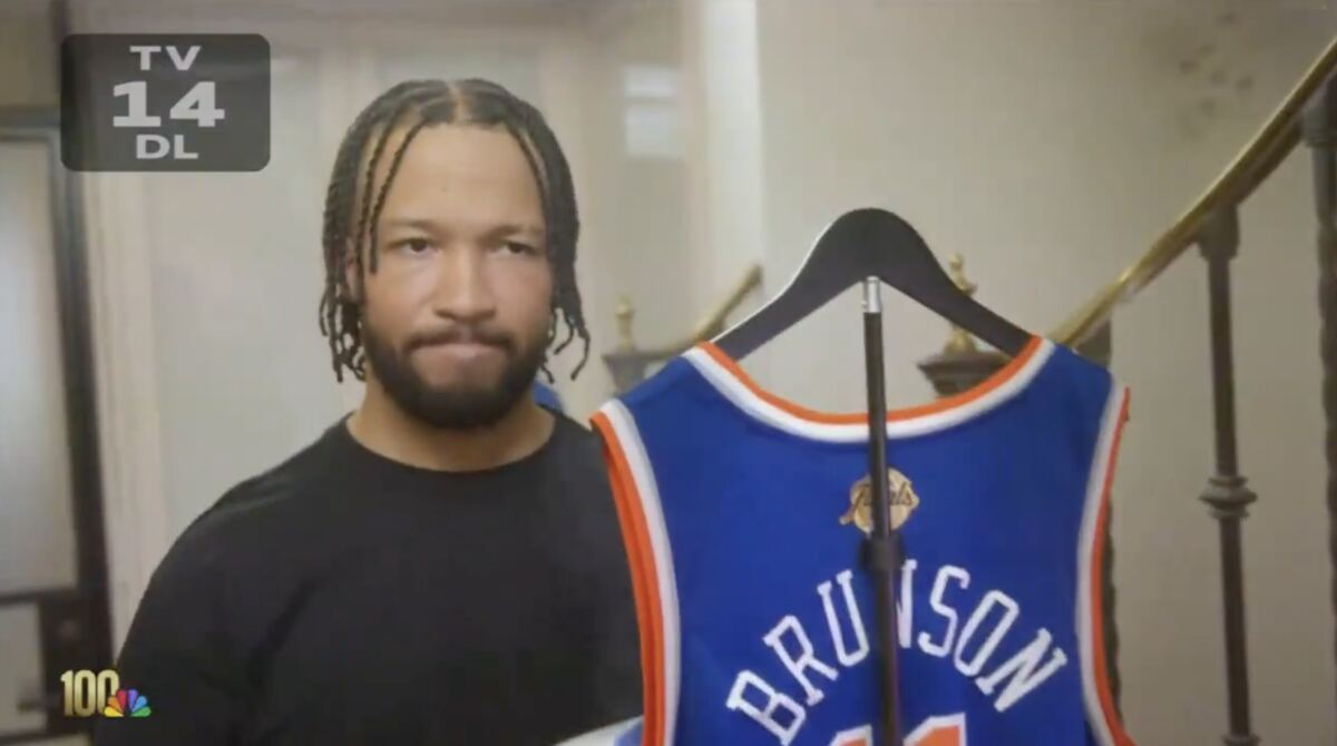 Knicks star Jalen Brunson crashes BFF Mariska Hargitay’s Emmys 2026 opener