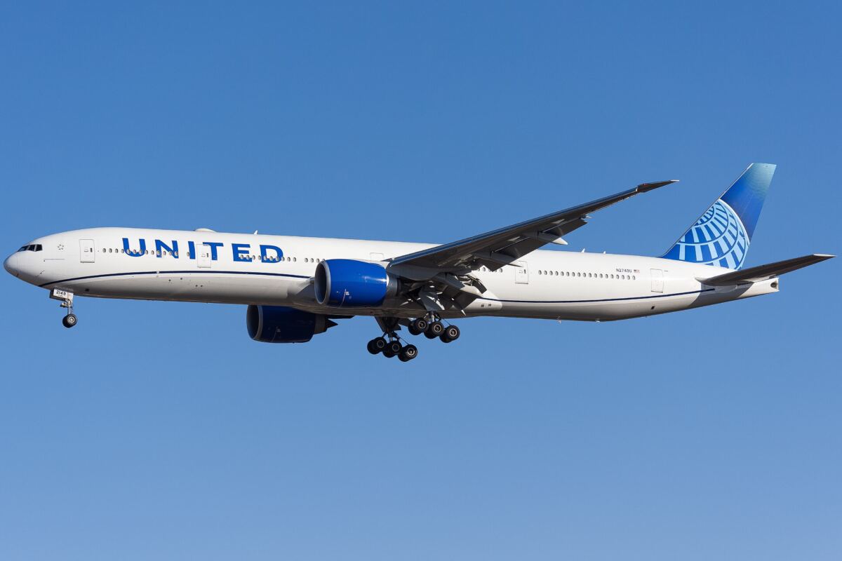 Drunk Russian passenger on way to NY bit flight attendant who wouldn’t serve her more booze: affidavit