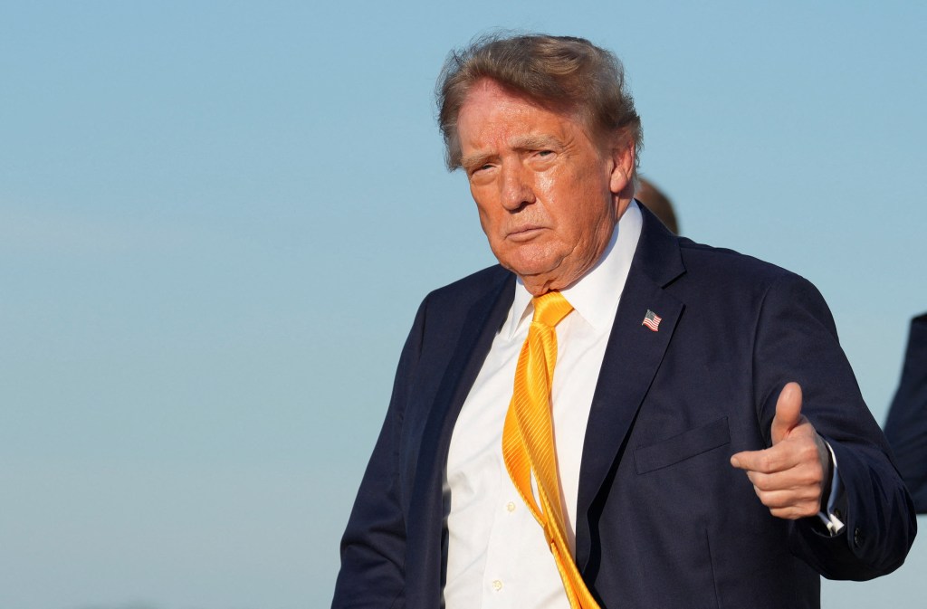 President Trump debuts new brown hairdo — and people are shocked