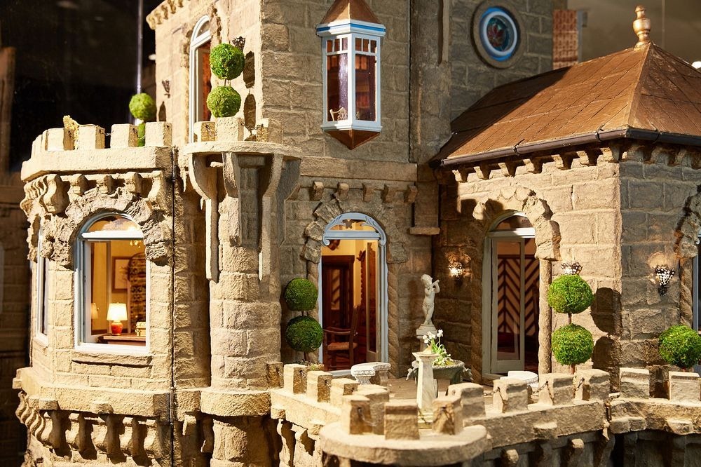 A look inside the 9-foot-tall NY dollhouse that is the most valuable real estate in the world