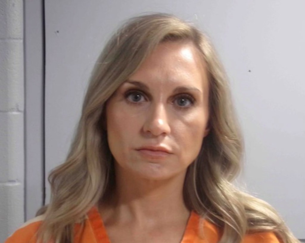 Sicko former small-town mayor Misty Roberts sprung from prison after serving measly 90 days for raping teen at pool party