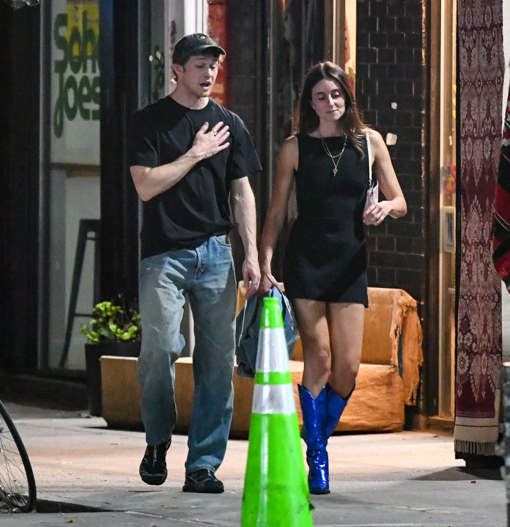 Taylor Swift’s ex Joe Alwyn and comedian Mary Beth Barone spotted on night out together in NYC