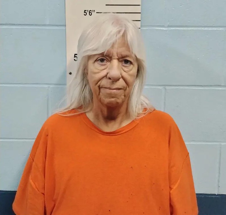 Missouri foster mom accused of trading teen for monkey avoids prison