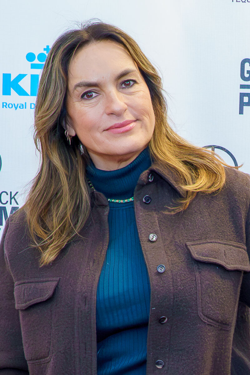 Mariska Hargitay spoofs Nicole Kidman’s AMC ad as Oscar winner calls her out at Emmys 2026