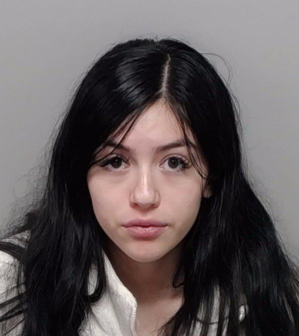 Texas teen mom hands 1-month-old son to stranger at bus stop, flees in Uber: cops